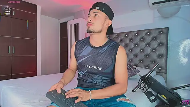 Valentiinoss online show from 15, 5, 2026