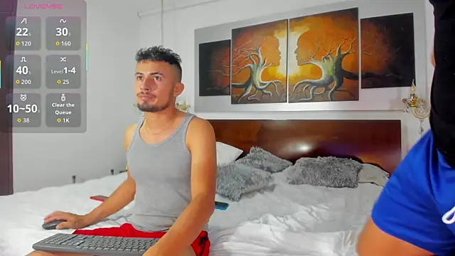 Valentiinoss online show from 6, 10, 2025