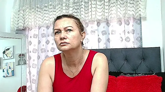 Victoriacoperino online show from 8, 11, 2025