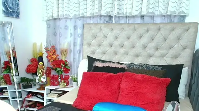 Victoriacoperino online show from 19, 12, 2025