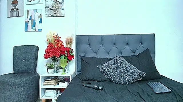 Victoriacoperino online show from 2, 10, 2025