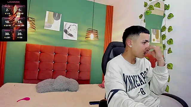 Snapshot of Aisha_andy chatting on 14, 11, 2025 Aisha andy online show from 14, 11, 2025