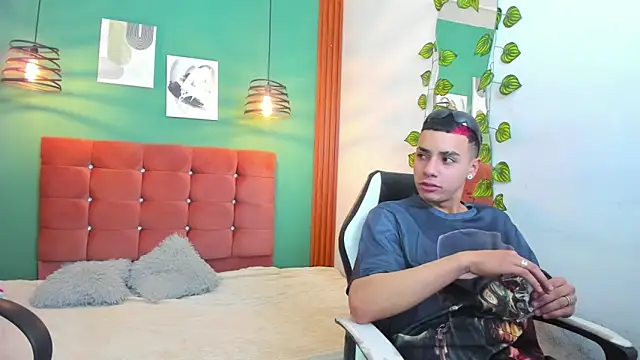 Snapshot of Aisha_andy chatting on 9, 9, 2025 Aisha andy online show from 9, 9, 2025