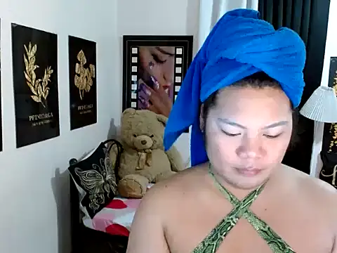 TSbrianaHugeCock online show from 8, 4, 2026