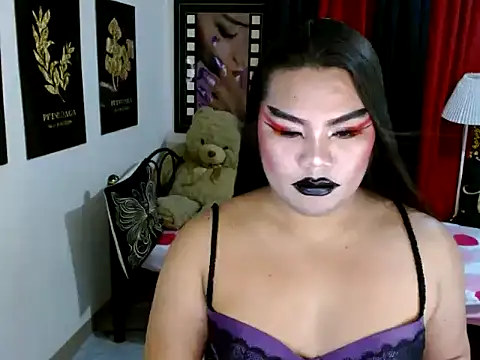 TSbrianaHugeCock online show from 11, 5, 2026