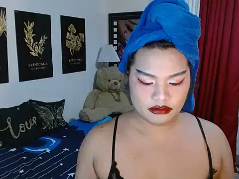 TSbrianaHugeCock online show from 14, 11, 2025