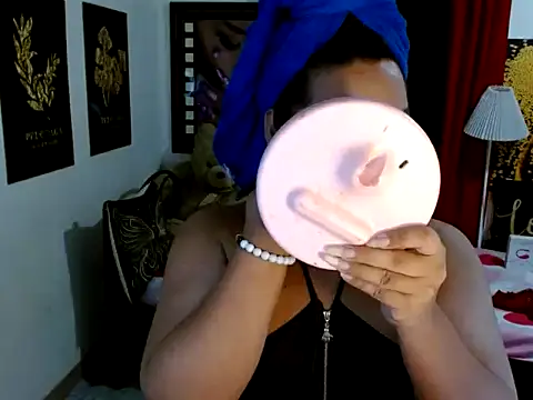 TSbrianaHugeCock online show from 9, 5, 2026