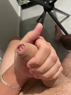 Novinho16cmz online show from 10, 2, 2026