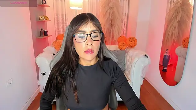 Natalia Leon8 online show from 13, 10, 2025