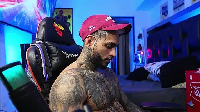 logan hugh8 online show from 4, 2, 2026