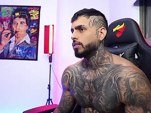 logan hugh8 online show from 28, 10, 2025