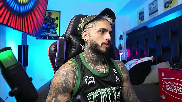 logan hugh8 online show from 13, 2, 2026