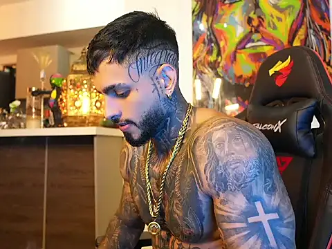 logan hugh8 online show from 4, 10, 2025