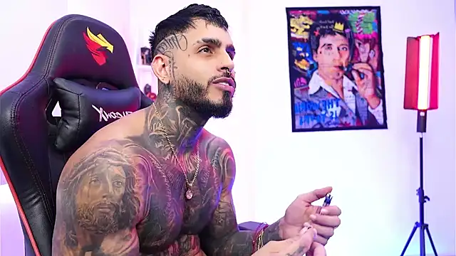 logan hugh8 online show from 22, 12, 2025