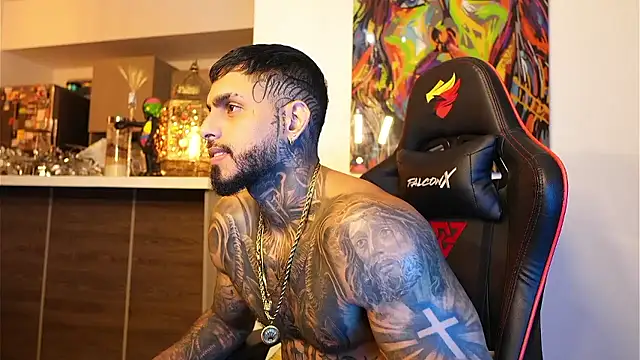 logan hugh8 online show from 28, 9, 2025