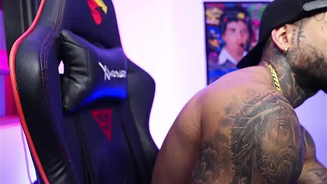 logan hugh8 online show from 16, 12, 2025