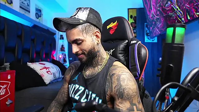 logan hugh8 online show from 23, 2, 2026