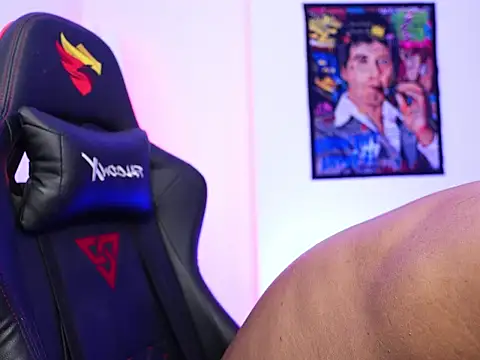 logan hugh8 online show from 23, 11, 2025