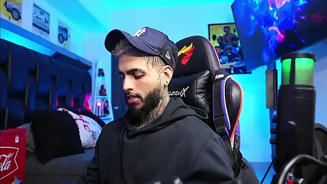 logan hugh8 online show from 24, 2, 2026