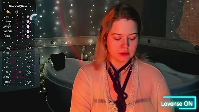 Snapshot of HelenHartt chatting on 6, 2, 2026 HelenHartt online show from 6, 2, 2026