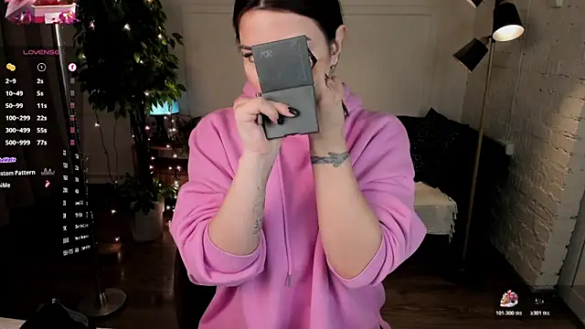 Dark Moni online show from 8, 1, 2026