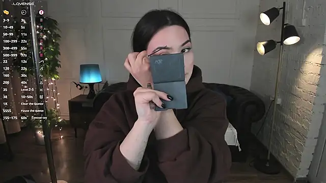 Dark Moni online show from 11, 3, 2026