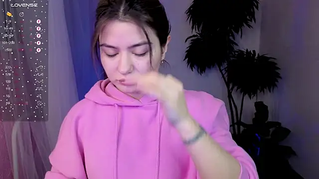 Dark Moni online show from 9, 11, 2025