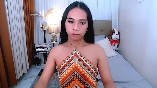 scarlet smith7 online show from 25, 2, 2026