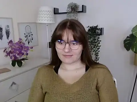 Julie Diamond online show from 17, 10, 2025