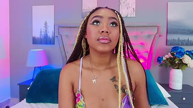 AngelaRoberts online show from 6, 11, 2025