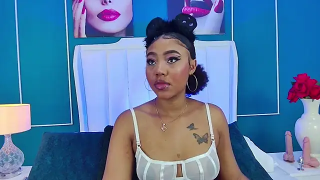 AngelaRoberts online show from 17, 10, 2025