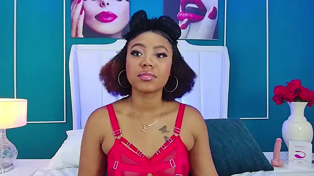 AngelaRoberts online show from 18, 10, 2025