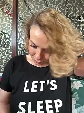 emmasweett11 online show from 27, 3, 2026