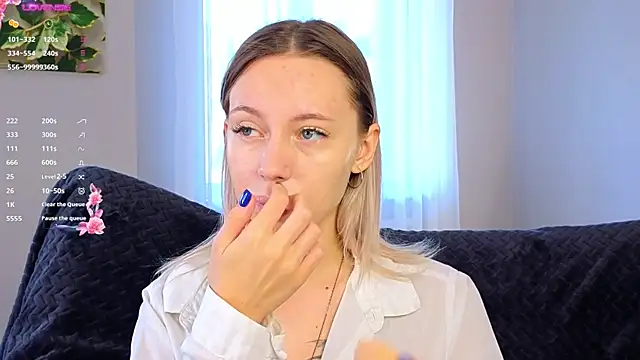 NyxaThorn online show from 23, 9, 2025