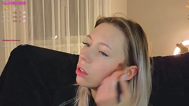 NyxaThorn online show from 27, 10, 2025