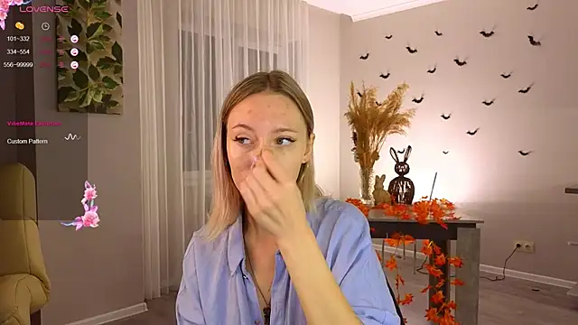 NyxaThorn online show from 1, 11, 2025