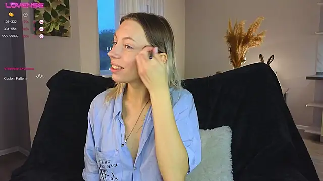 NyxaThorn online show from 11, 10, 2025