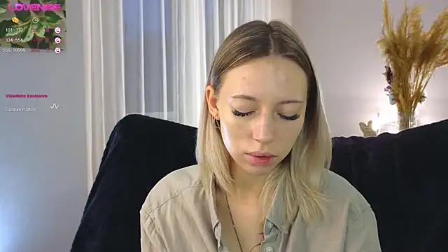 NyxaThorn online show from 21, 10, 2025