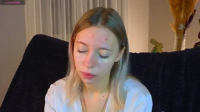 NyxaThorn online show from 23, 11, 2025