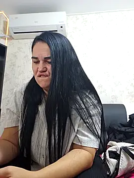 VickyDivinee online show from 16, 9, 2025