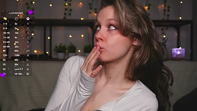 Snapshot of Tender_beauty chatting on 27, 6, 2026 Tender beauty online show from 27, 6, 2026