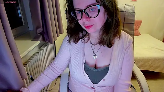 MilisaSweet777 online show from 11, 3, 2026