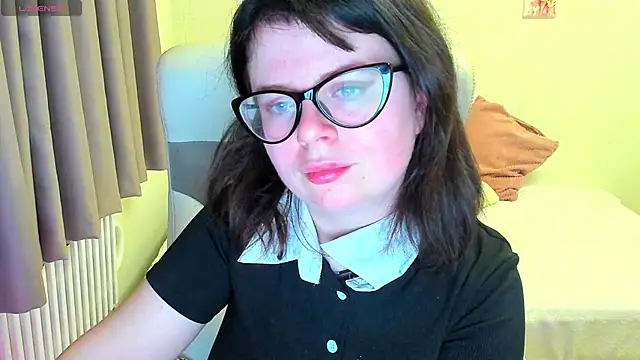 MilisaSweet777 online show from 28, 11, 2025