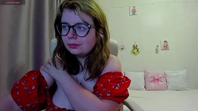 MilisaSweet777 online show from 10, 4, 2026