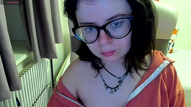 MilisaSweet777 online show from 15, 11, 2025