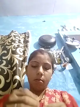 Laxmixx2 online show from 9, 10, 2025