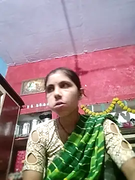 Laxmixx2 online show from 18, 9, 2025