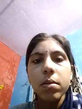 Laxmixx2 online show from 13, 9, 2025