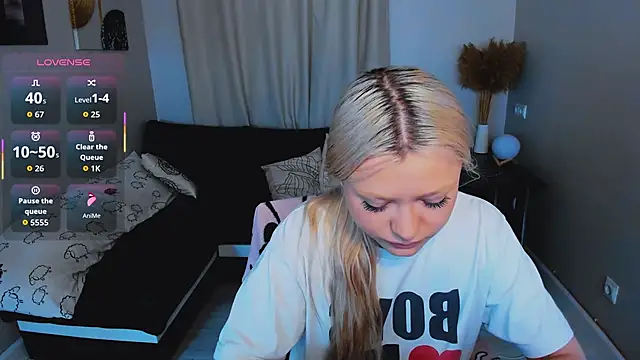 Millie Vanillies online show from 5, 12, 2025