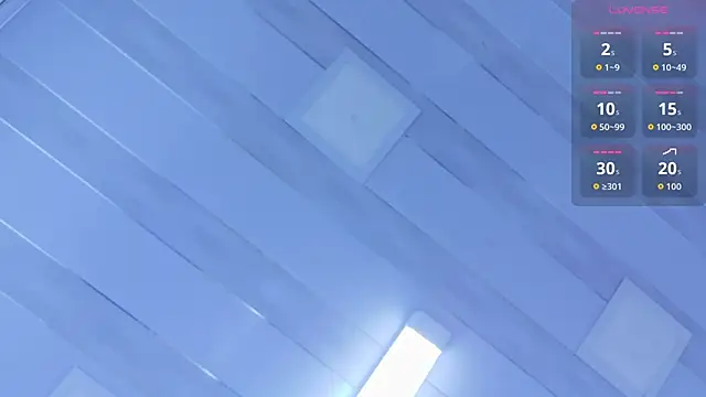 Luciana r online show from 8, 9, 2025